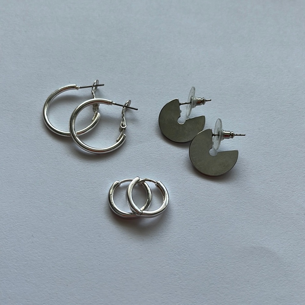 Silver hoop set
